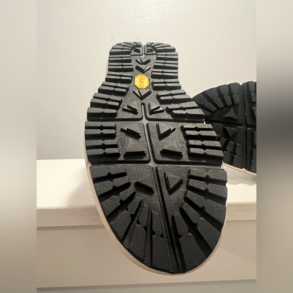 Danner Logger 917 GTX Boots - Womens 7 - Picture 3 of 5